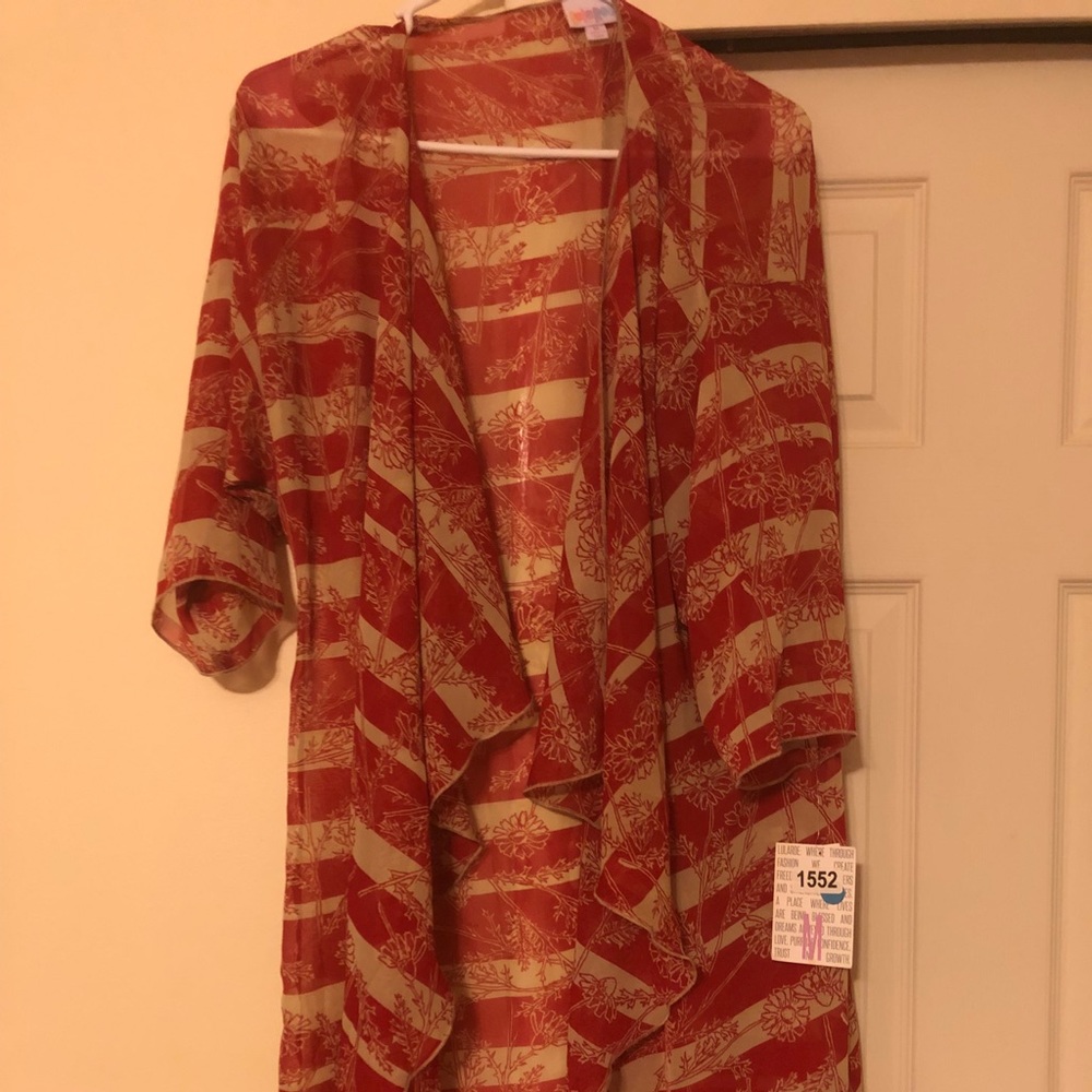 LulaRoe Shirley Size Medium NWT